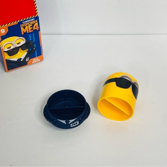 mcdonalds illuminations despicable me 4 avl dave #9 2024 happy meal toy with box - Picture 2 of 3